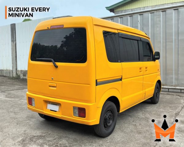 Suzuki Every DA64 Minivan - Image 2