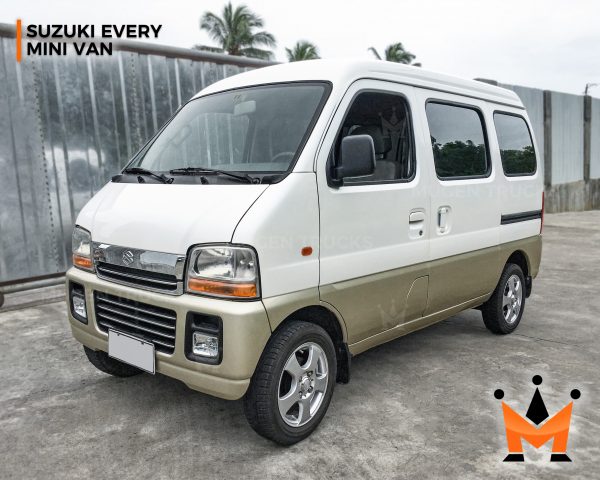 Suzuki Every DA52 Minivan - Image 11
