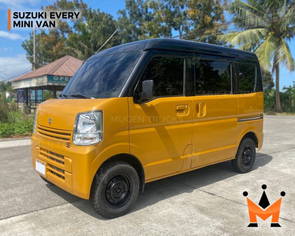 Suzuki Every DA17 Minivan - Image 12