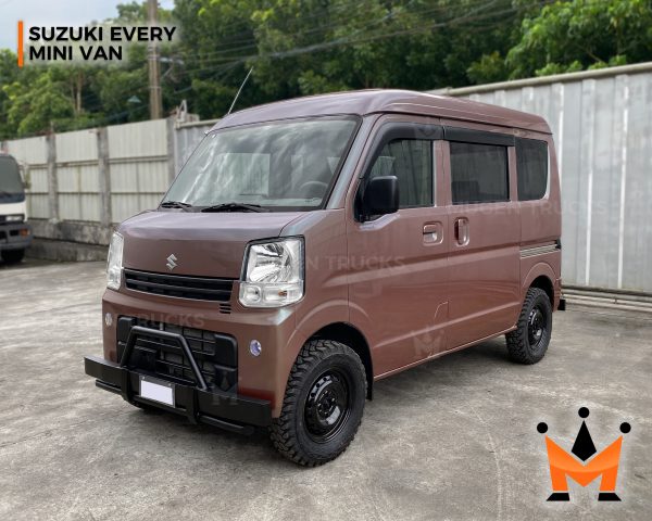 Suzuki Every DA17 Minivan - Image 9